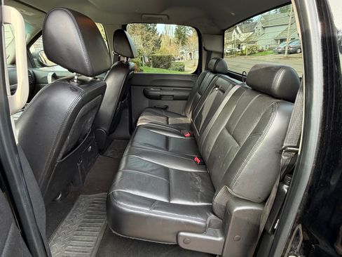 Used 2007 Chevrolet Silverado 1500 LT w/ 1LT Convenience Package image 8