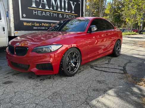Used 2014 BMW M235i Coupe RWD image 4