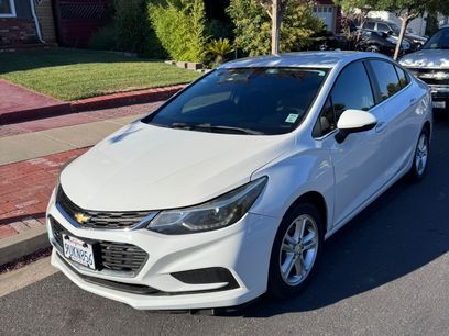 Used 2017 Chevrolet Cruze LT