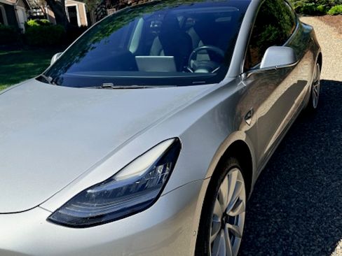 Used 2018 Tesla Model 3 Long Range image 8