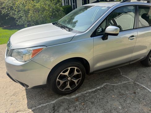 Used 2015 Subaru Forester 2.5i Premium w/ Popular Package #1 AWD/4WD image 8