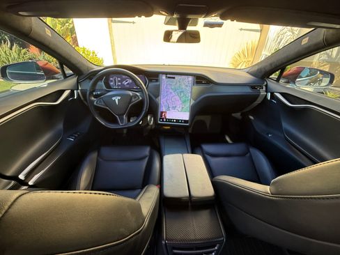 Used 2020 Tesla Model S Performance image 9