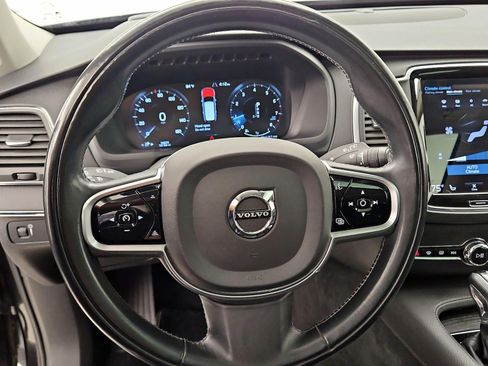 Used 2020 Volvo XC90 T6 Momentum image 8