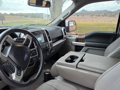 Used 2018 Ford F150 Lariat w/ Trailer Tow Package image 2