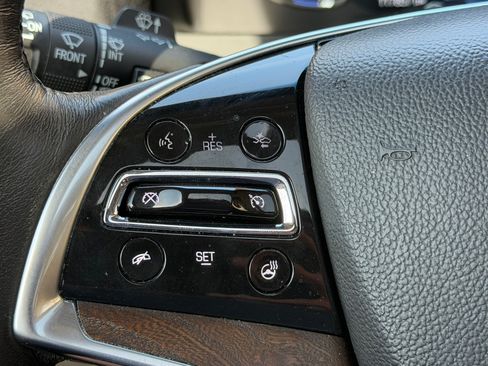Used 2019 Cadillac Escalade Premium Luxury AWD/4WD image 12