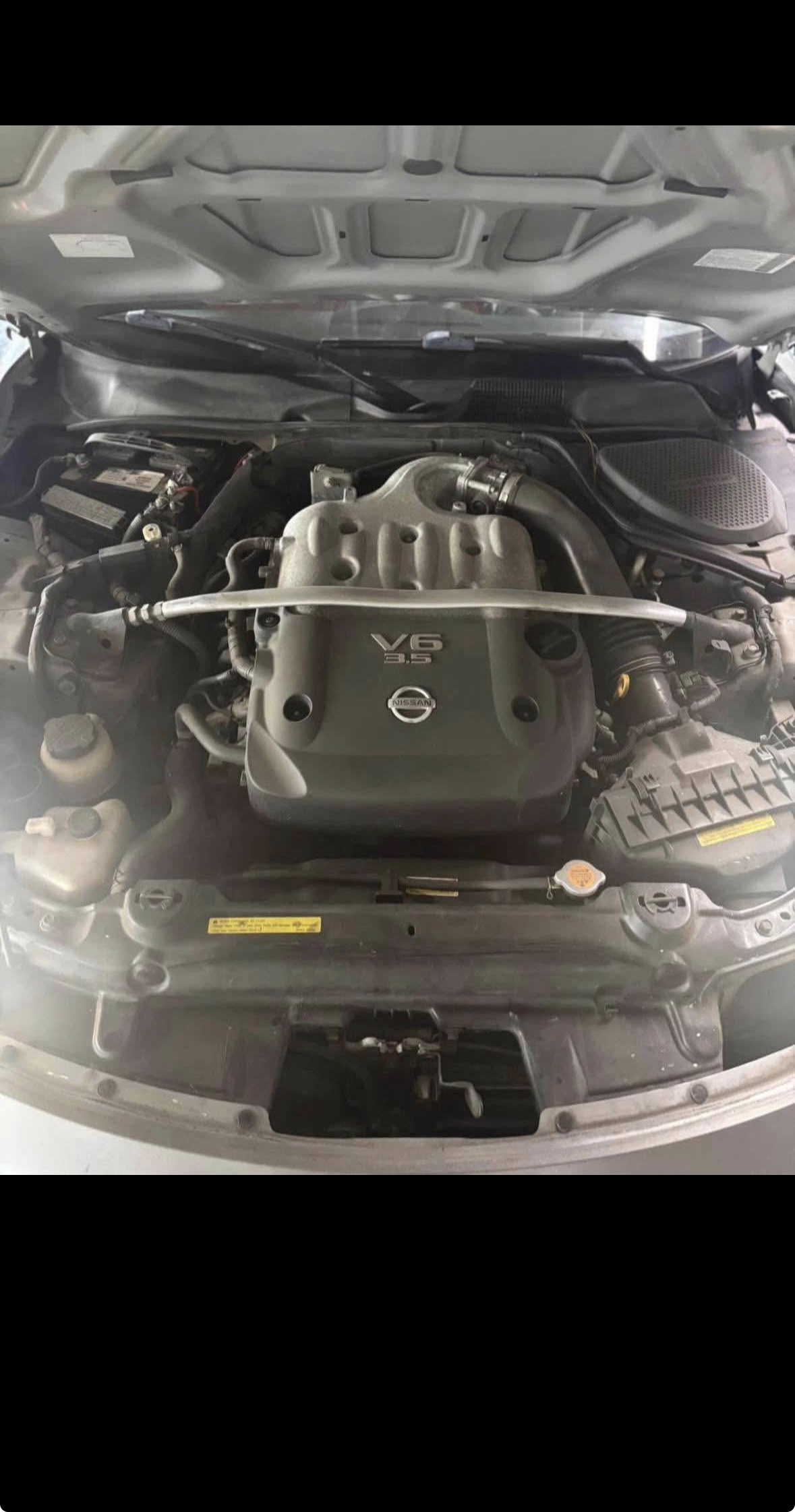 Used 2004 Nissan 350Z Touring RWD image 9