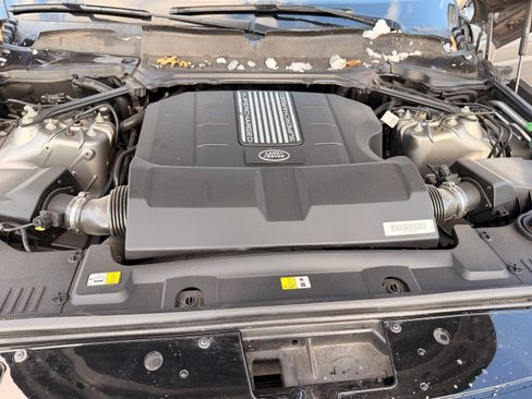 Used 2018 Land Rover Range Rover HSE image 14