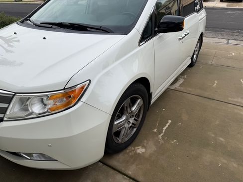 Used 2012 Honda Odyssey Touring Elite image 1