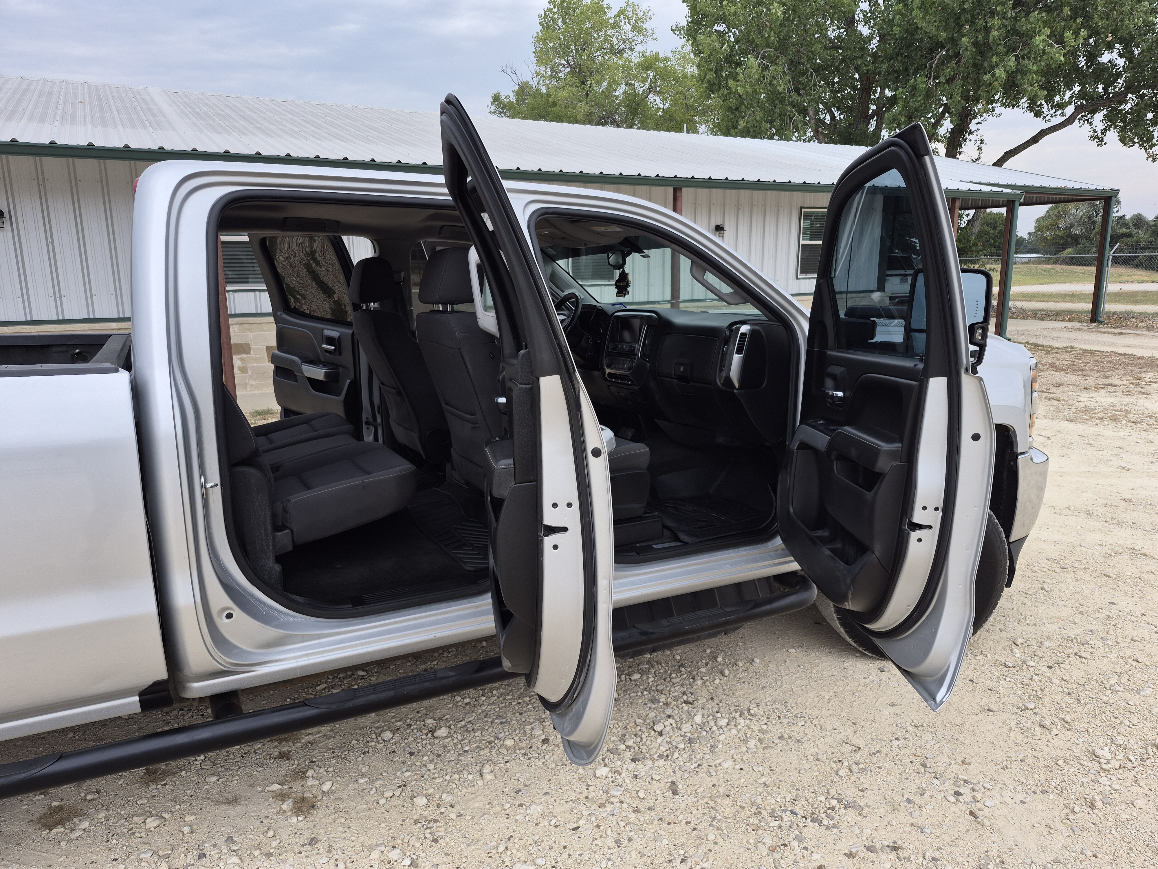 Used 2018 Chevrolet Silverado 2500 LT w/ Z71 Package, Off-Road AWD/4WD image 12