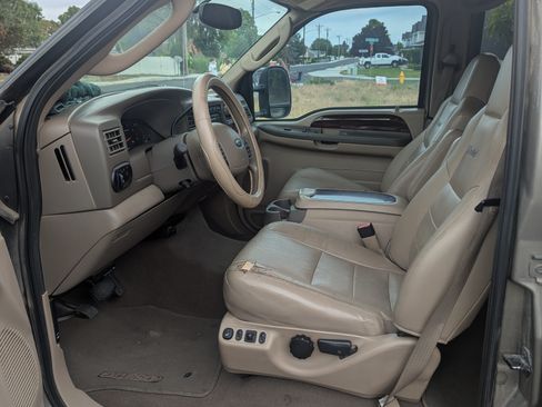 Used 2004 Ford Excursion Limited image 18