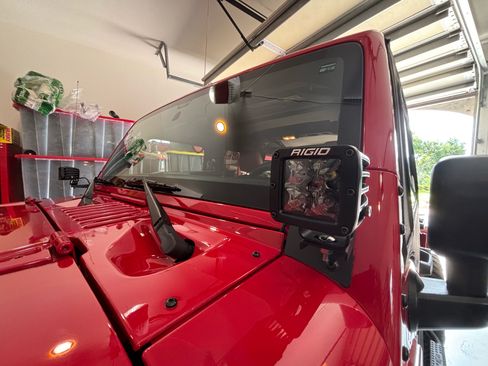 Used 2013 Jeep Wrangler Unlimited Sport image 10