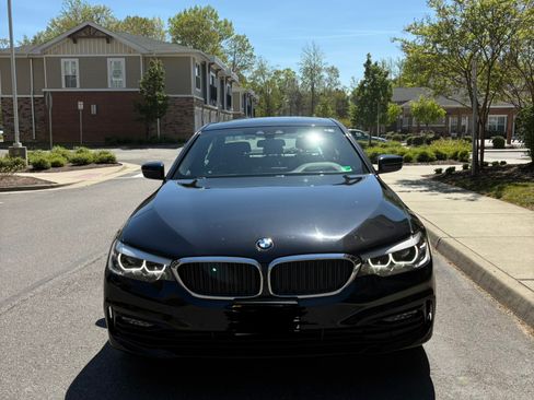 Used 2018 BMW 530i xDrive image 1