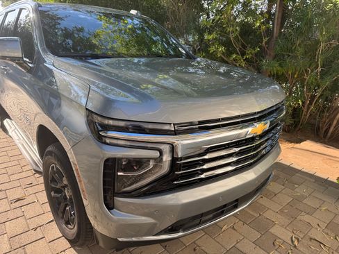 Used 2025 Chevrolet Tahoe LT w/ Comfort Package RWD image 2