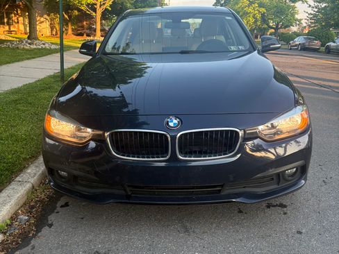 Used 2016 BMW 320i xDrive Sedan AWD/4WD image 2