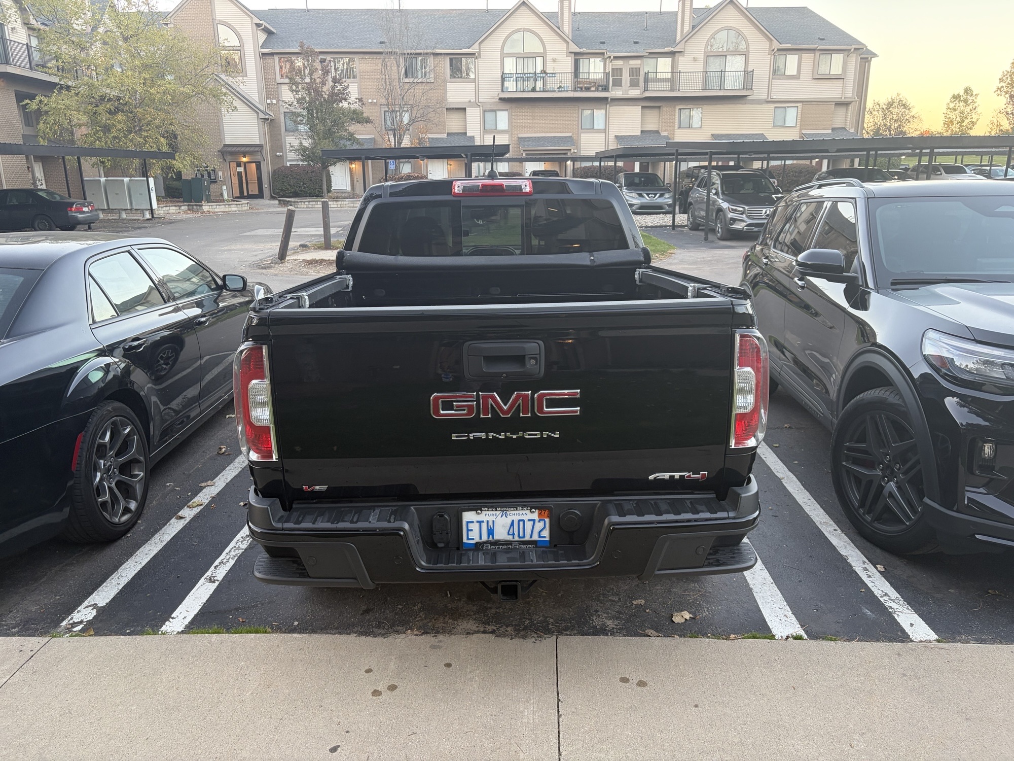 Used 2021 GMC Canyon AT4 w/ Driver Alert Package AWD/4WD image 11