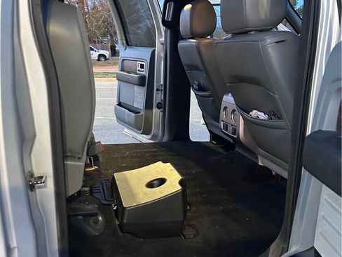 Used 2013 Ford F150 Lariat w/ Luxury Equipment Group image 12