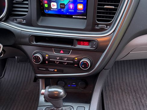 Used 2014 Kia Optima LX image 16