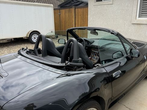 Used 2001 BMW Z3 3.0i RWD image 4