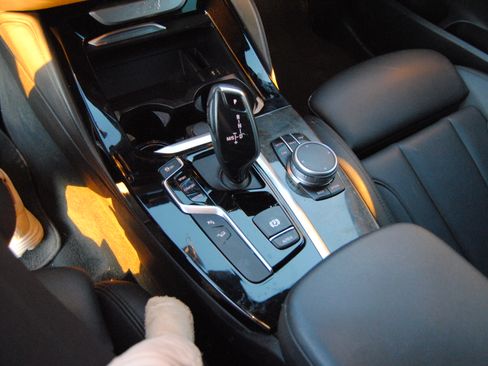 Used 2020 BMW X4 xDrive30i w/ M Sport Package 2 image 11