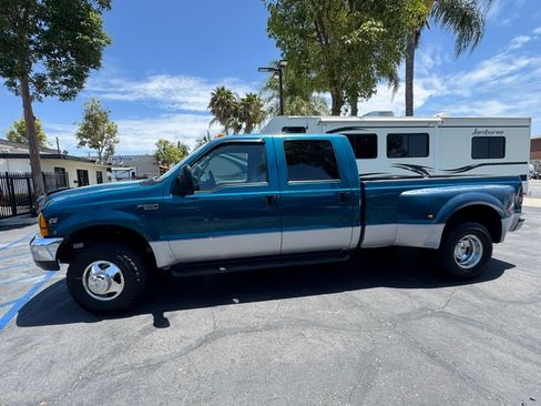 Used 2000 Ford F350 2WD Crew Cab DRW Super Duty image 1