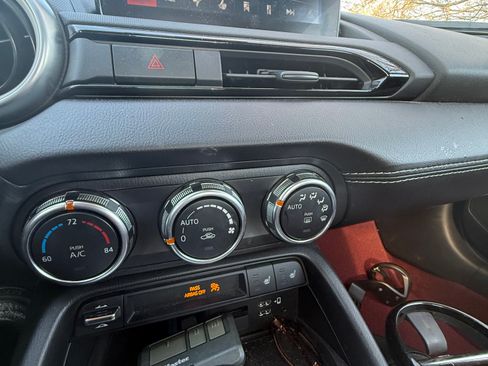 Used 2020 MAZDA MX-5 Miata RF 100th Anniversary image 6