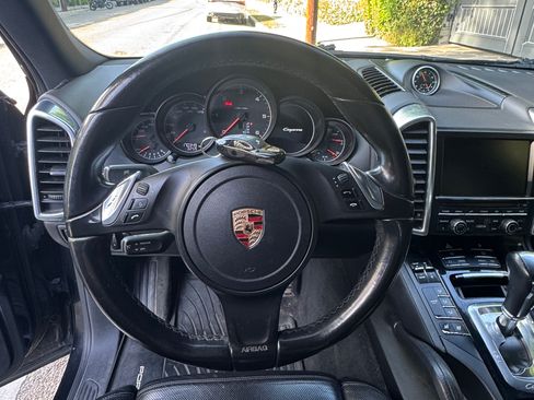 Used 2013 Porsche Cayenne Diesel AWD/4WD image 14