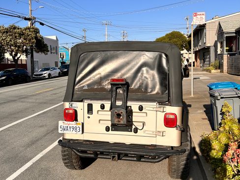 Used 1995 Jeep Wrangler Sport S image 2