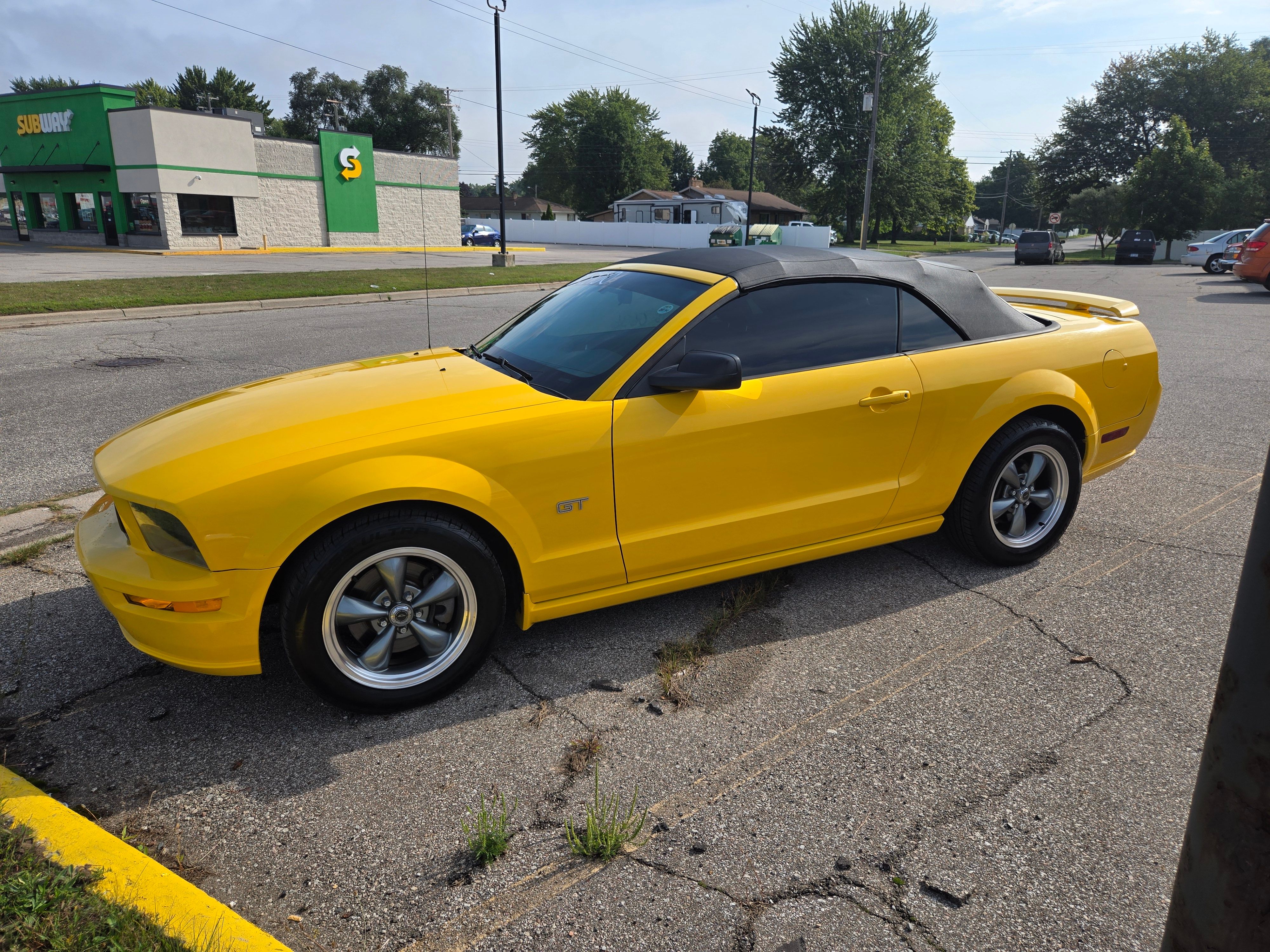 Used 2005 Ford Mustang GT Premium RWD image 5