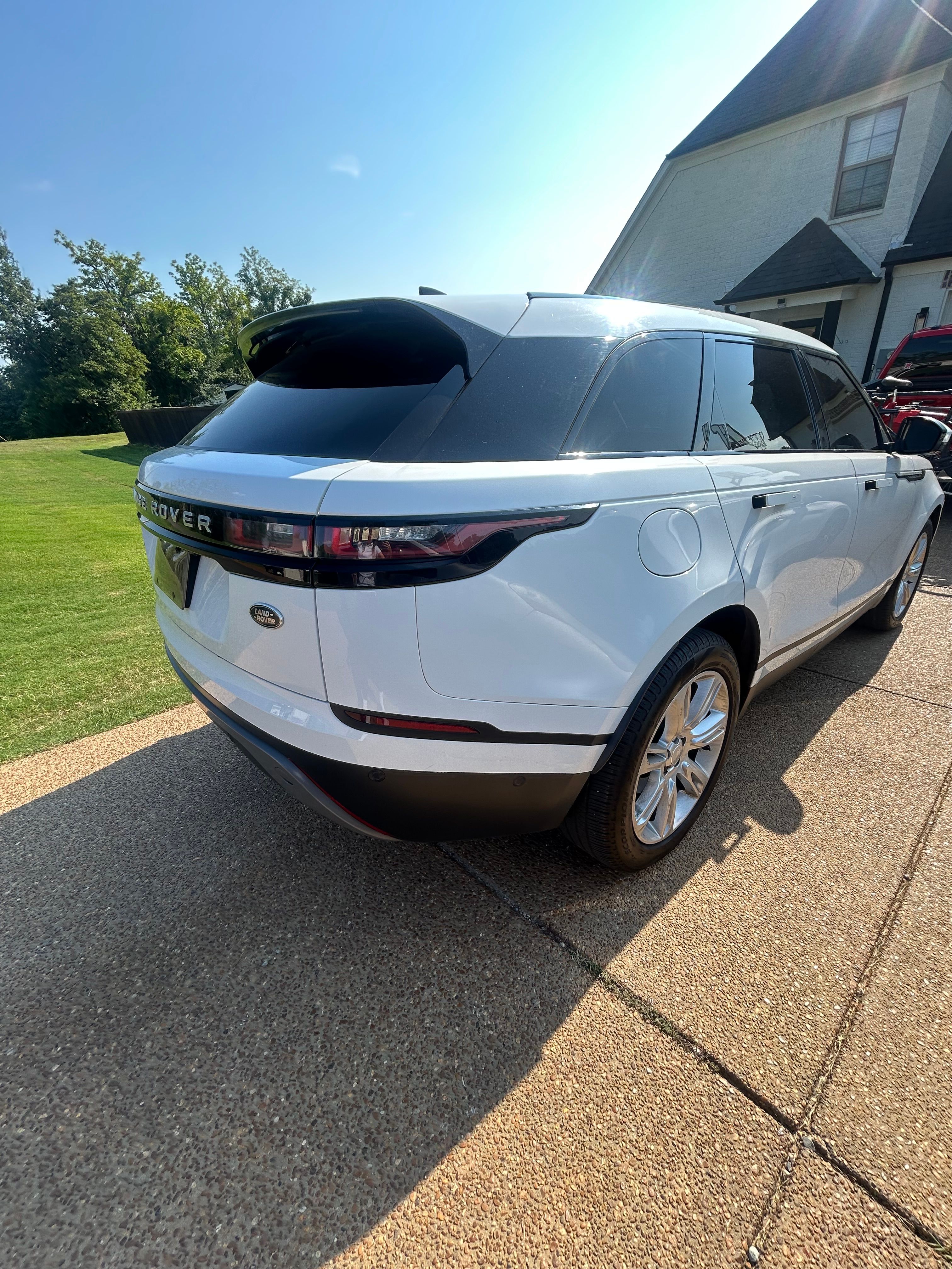 Used 2021 Land Rover Range Rover Velar S AWD/4WD image 9
