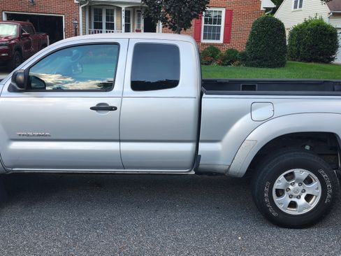 Used 2008 Toyota Tacoma PreRunner image 13