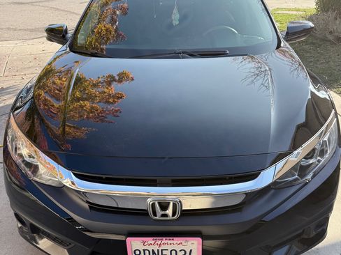 Used 2018 Honda Civic EX image 8