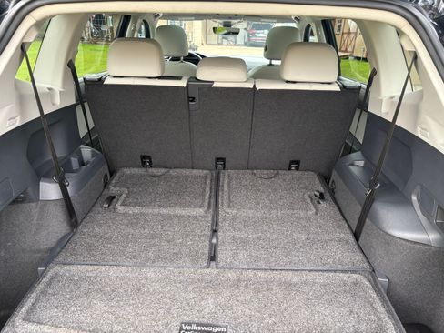 Used 2020 Volkswagen Tiguan SEL image 8