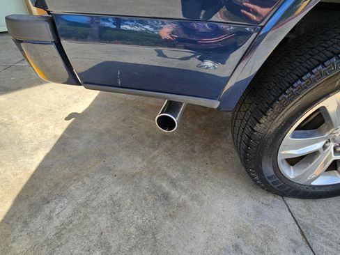 Used 2016 Ford F150 Platinum w/ Equipment Group 701A Luxury image 11