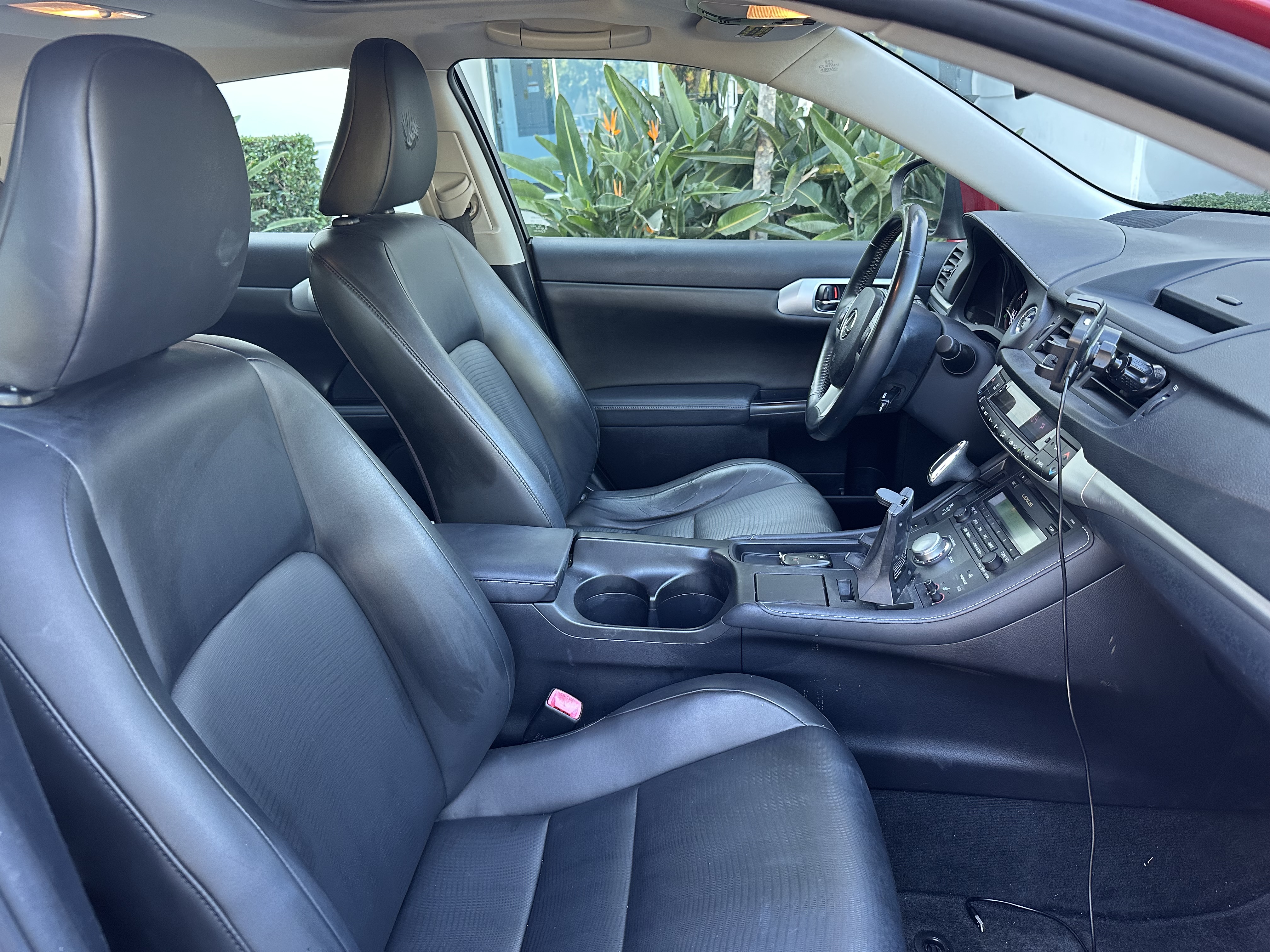 Used 2012 Lexus CT 200h Premium FWD image 18