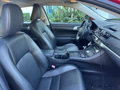 Used 2012 Lexus CT 200h Premium FWD image 18