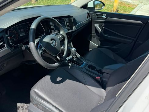 Used 2020 Volkswagen Jetta SE FWD image 6