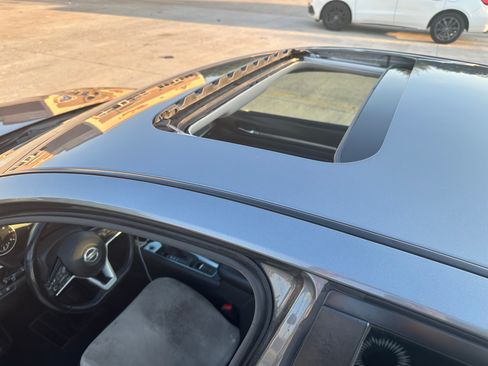 Used 2021 Nissan Altima 2.5 SV w/ SV Premium Package image 5