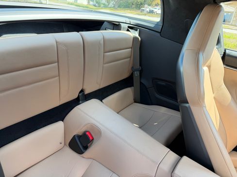 Used 2021 Porsche 911 image 6