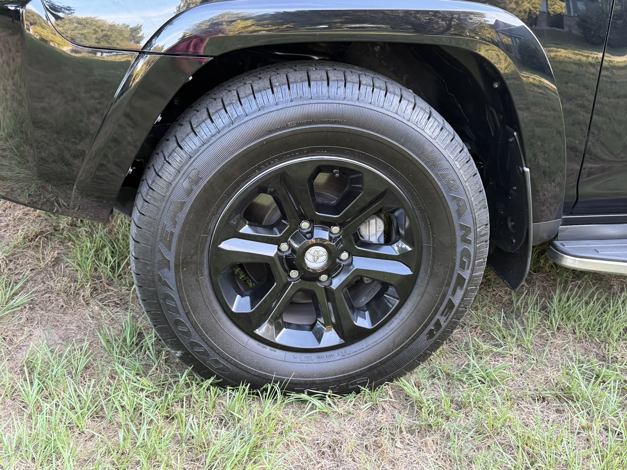 Used 2020 Toyota 4Runner SR5 RWD image 17