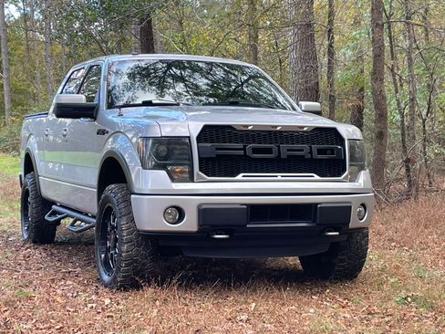 Used 2014 Ford F150 FX4 w/ Equipment Group 402A Luxury image 4