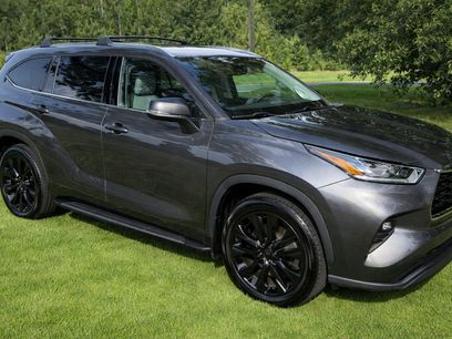 Used 2021 Toyota Highlander Limited
