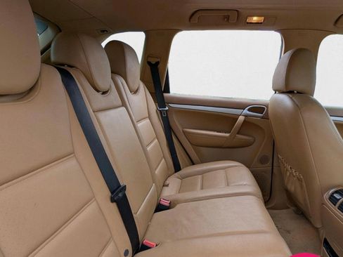 Used 2009 Porsche Cayenne AWD/4WD image 6