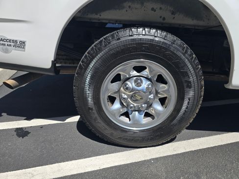 Used 2001 Ford F150 XLT RWD image 8
