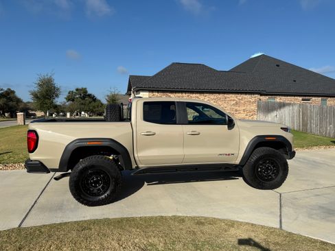 Used 2024 GMC Canyon AT4X w/ AT4X AEV Edition AWD/4WD image 1