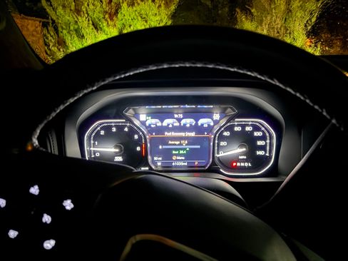 Used 2020 GMC Sierra 3500 AT4 w/ AT4 Premium Package image 9