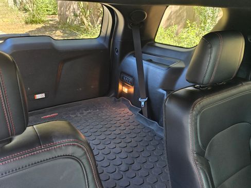 Used 2016 Ford Explorer Sport w/ Equipment Group 401A image 20