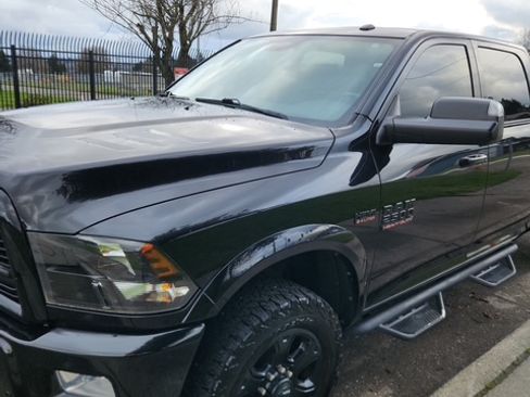 Used 2018 RAM 2500 Big Horn w/ Sport Appearance Group image 2