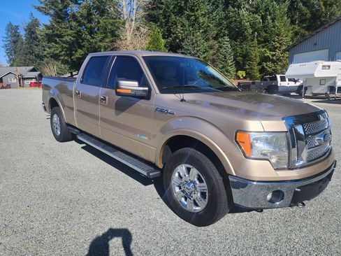 Used 2012 Ford F150 Lariat w/ Lariat Chrome Pkg image 2
