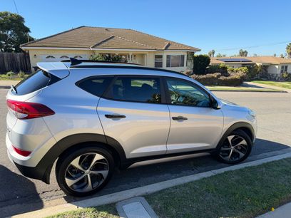 Used 2017 Hyundai Tucson Limited w/ Limited Ultimate Package 03