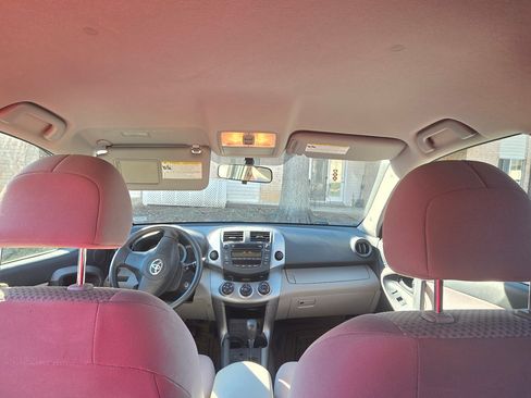Used 2008 Toyota RAV4 4WD image 10
